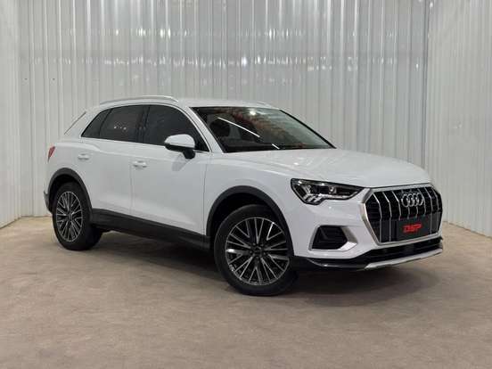 AUDI-Q3-2024