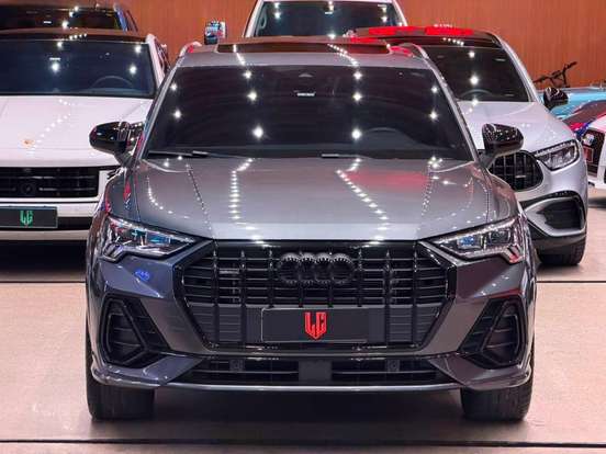 AUDI-Q3-2024