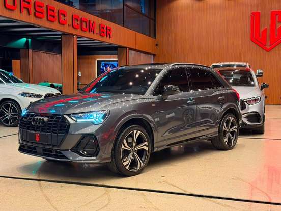 AUDI-Q3-2024