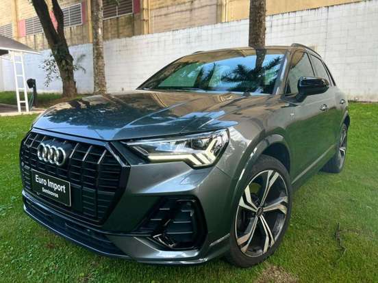 AUDI-Q3-2024