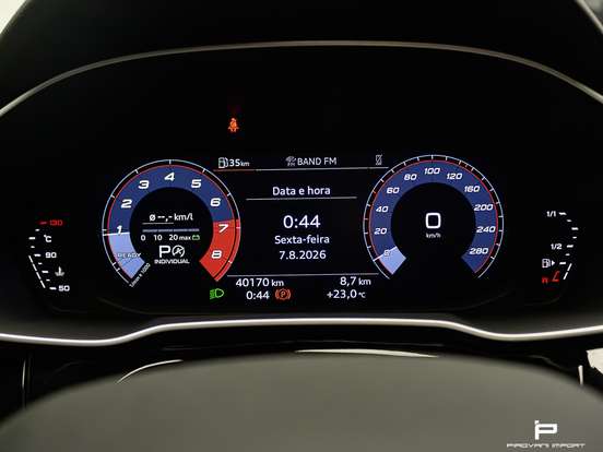 AUDI-Q3-2022