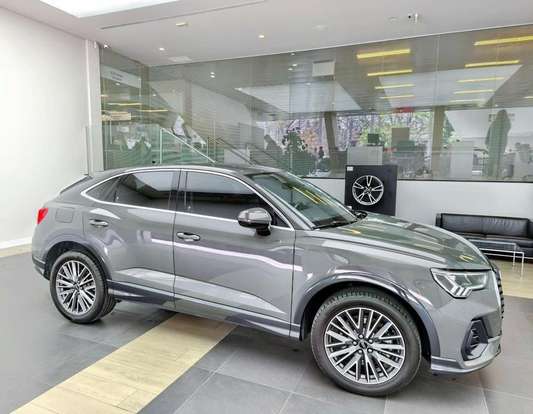AUDI-Q3-2024