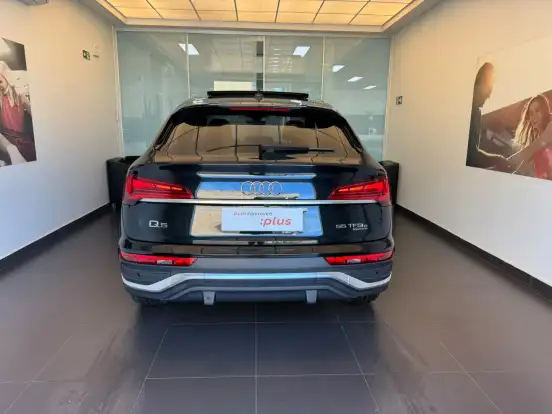 AUDI-Q5-2023