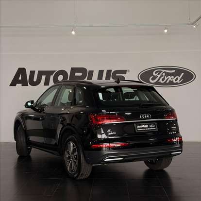 AUDI-Q5-2023