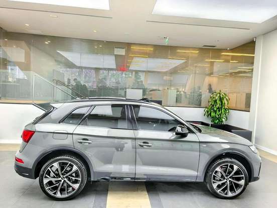 AUDI-Q5-2.0 45 TFSI GASOLINA S LINE BLACK QUATTRO S TRONIC AUDI-Q5-2024