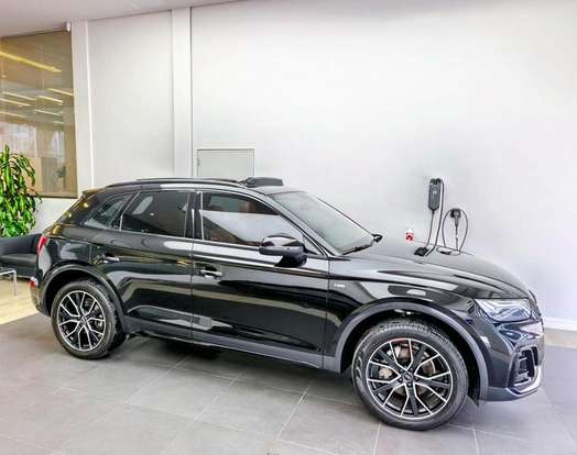 AUDI-Q5-2024