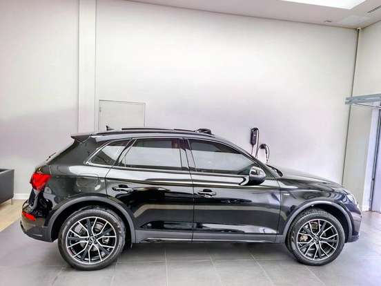 AUDI-Q5-2.0 45 TFSI GASOLINA S LINE BLACK QUATTRO S TRONIC AUDI-Q5-2024