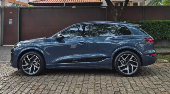 AUDI-Q6 E-TRON-2024
