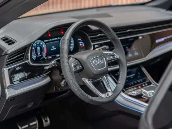 AUDI-Q8-3.0 TFSI GASOLINA PERFORMANCE BLACK QUATTRO TIPTRONIC AUDI-Q8-2025