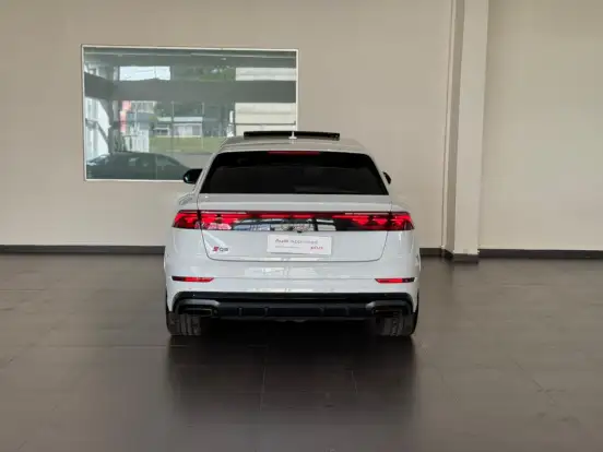 AUDI-Q8-3.0 TFSI GASOLINA PERFORMANCE BLACK QUATTRO TIPTRONIC AUDI-Q8-2025