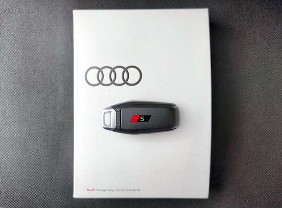 AUDI-SQ5-2025