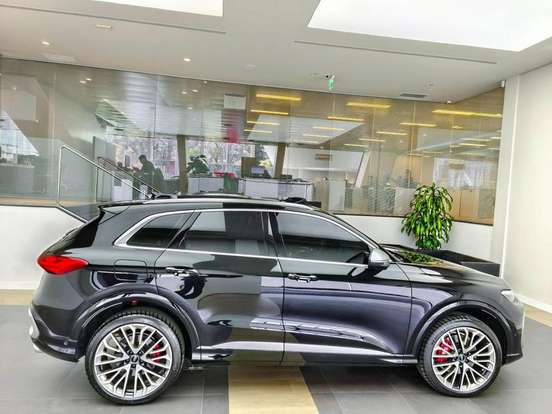 AUDI-SQ5-3.0 V6 TFSI GASOLINA QUATTRO S TRONIC AUDI-SQ5-2025
