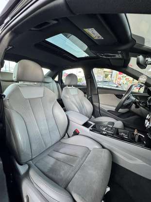 AUDI-A4-2021
