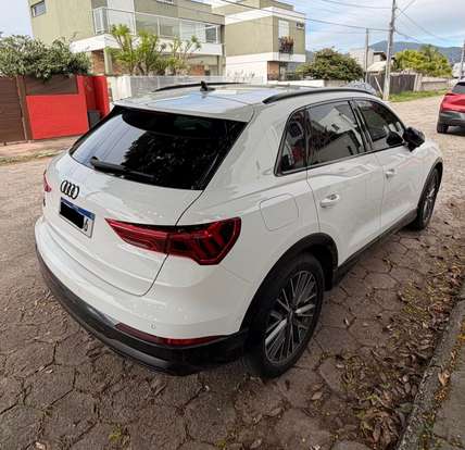 AUDI-Q3-2020