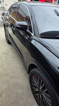 AUDI-Q3-2023