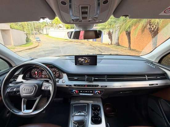 AUDI-Q7-3.0 TFSI AMBIENTE V6 24V GASOLINA 4P TIPTRONIC AUDI-Q7-2015
