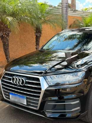AUDI-Q7-2015