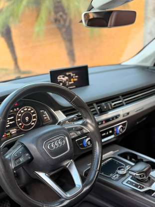 AUDI-Q7-2015