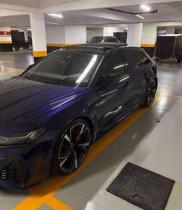 AUDI-RS6-2021