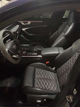AUDI-RS6-2021