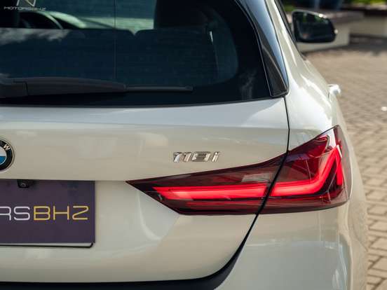 BMW-118i-2019