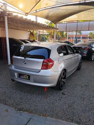 BMW-118i-2009