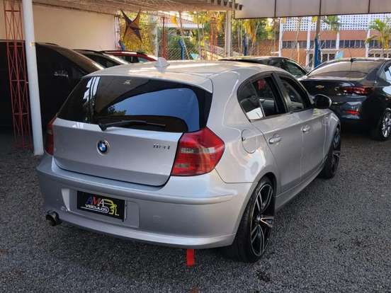 BMW-118i-2.0 TOP HATCH 16V GASOLINA 4P AUTOMÁTICO BMW-118i-2009