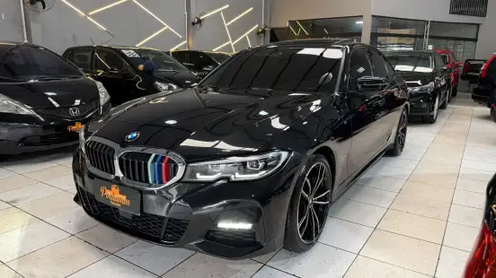 BMW-320i-2022