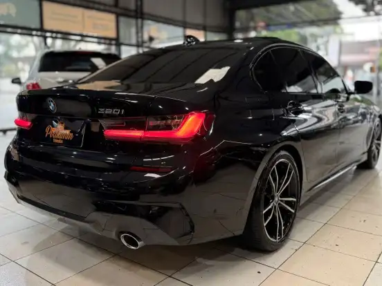 BMW-320i-2.0 16V TURBO FLEX M SPORT AUTOMÁTICO BMW-320i-2022