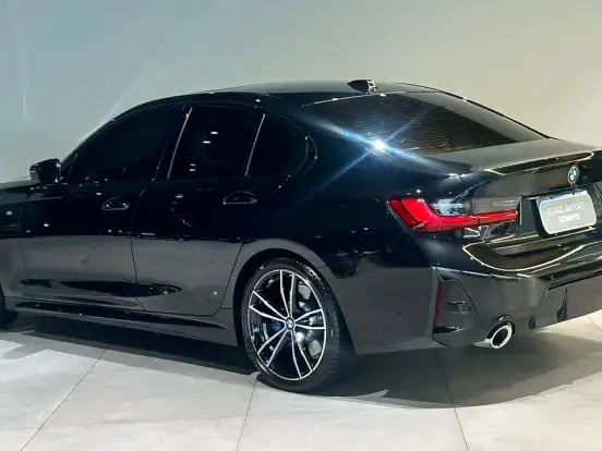 BMW-320i-2.0 16V TURBO FLEX M SPORT AUTOMÁTICO BMW-320i-2024