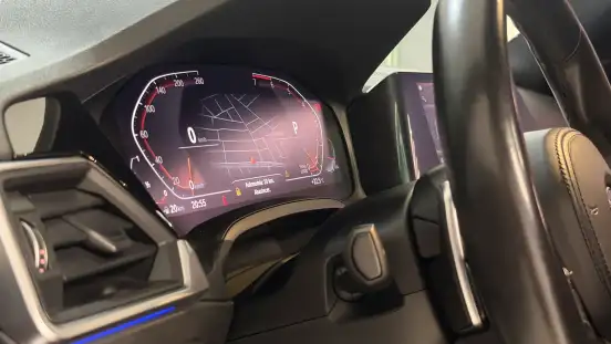 BMW-320i-2020