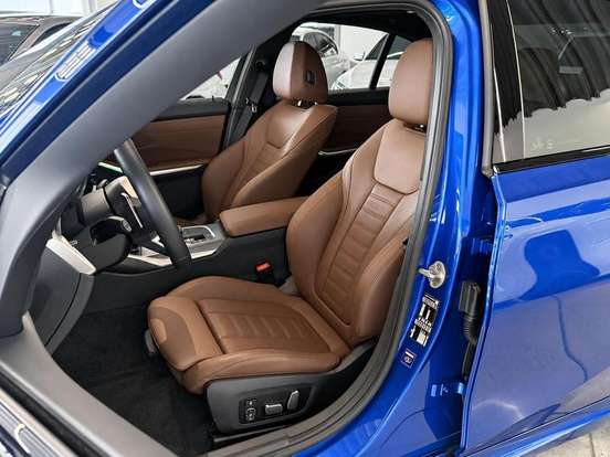 BMW-320i-2025