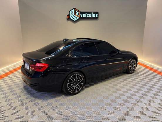 BMW-320i-2017