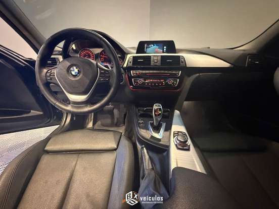 BMW-320i-2017