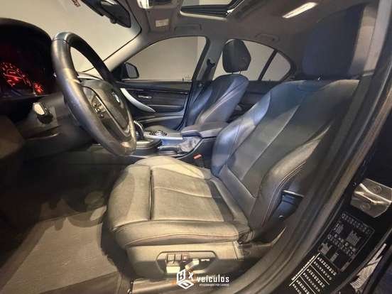 BMW-320i-2017
