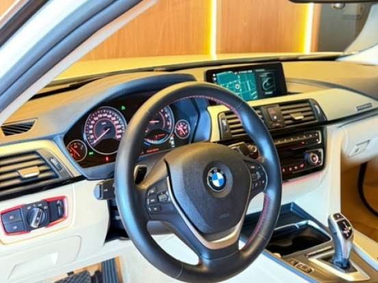 BMW-320i-2.0 SPORT GP 16V TURBO ACTIVE FLEX 4P AUTOMÁTICO BMW-320i-2018