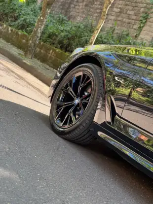 BMW-530e-2022