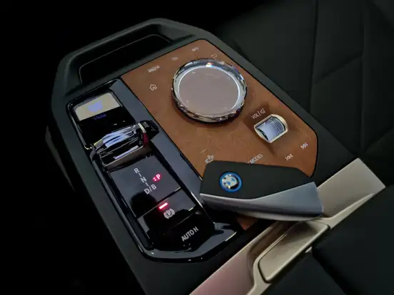 BMW-iX-2022