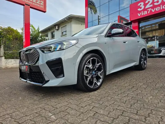 BMW-iX2-64,8 KW ELÉTRICO XDRIVE30 M SPORT BMW-iX2-2024