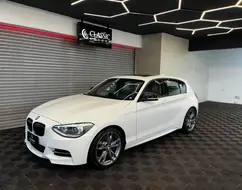 BMW M 135i 3.0 24V TURBO GASOLINA 4P AUTOMÁTICO BMW M 135i 3.0 24V TURBO GASOLINA 4P AUTOMÁTICO