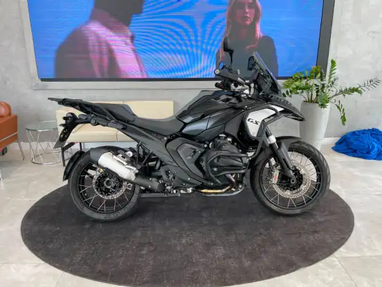 BMW-R 1300 GS TRIPLE BLACK BMW-R 1300 GS TRIPLE BLACK-2025