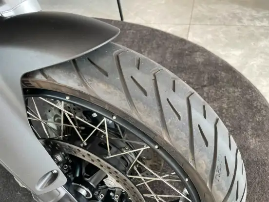 BMW-R 1300 GS TRIPLE BLACK BMW-R 1300 GS TRIPLE BLACK-2025