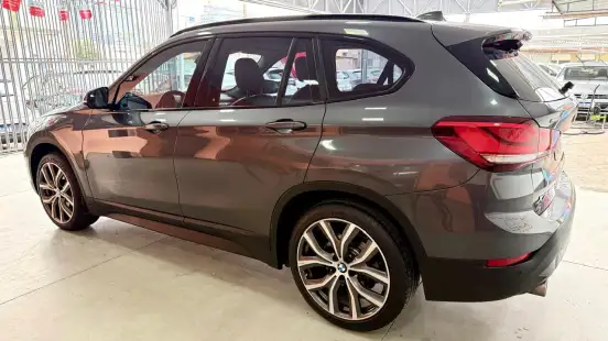 BMW-X1-2022