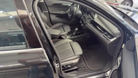 BMW-X1-2.0 16V TURBO ACTIVEFLEX SDRIVE20I X-LINE 4P AUTOMÁTICO BMW-X1-2019