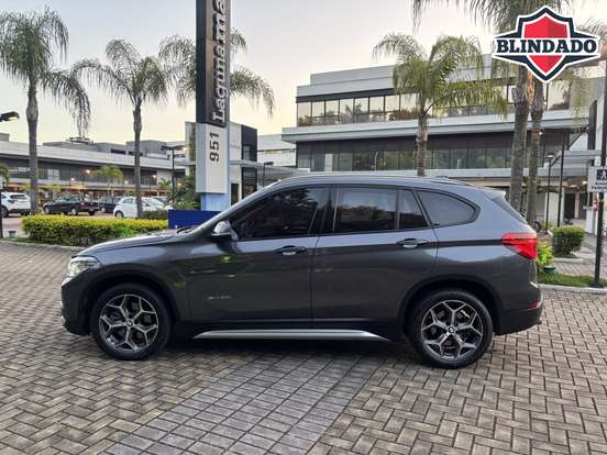 BMW-X1-2.0 16V TURBO ACTIVEFLEX SDRIVE20I 4P AUTOMÁTICO BMW-X1-2016