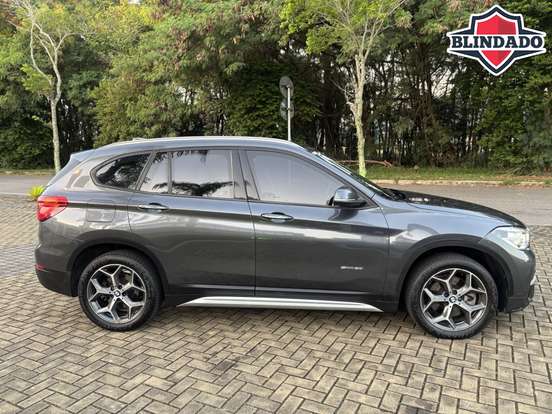 BMW-X1-2016