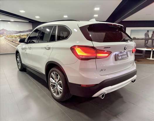 BMW-X1-2021