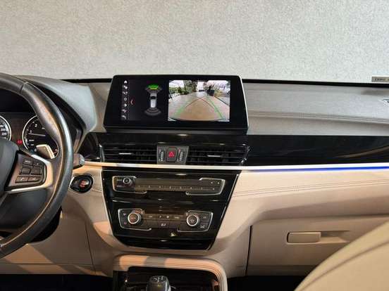BMW-X1-2021