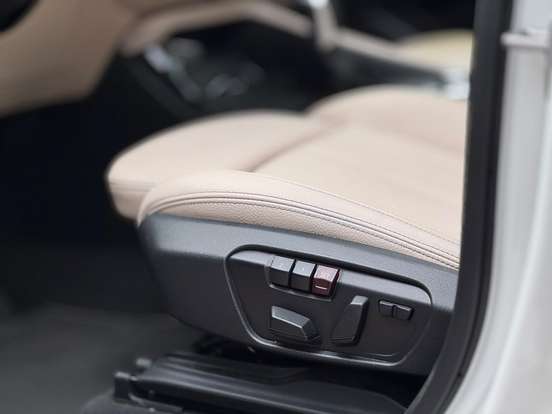 BMW-X1-2022