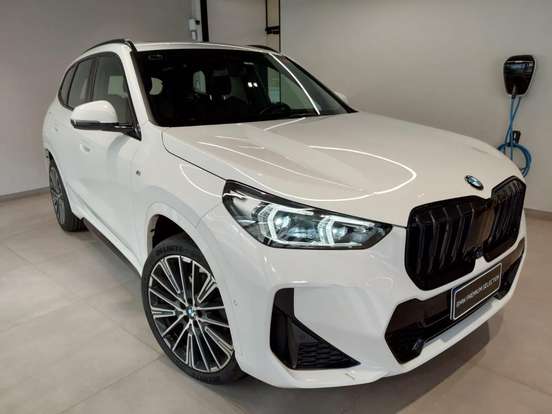 BMW-X1-2024
